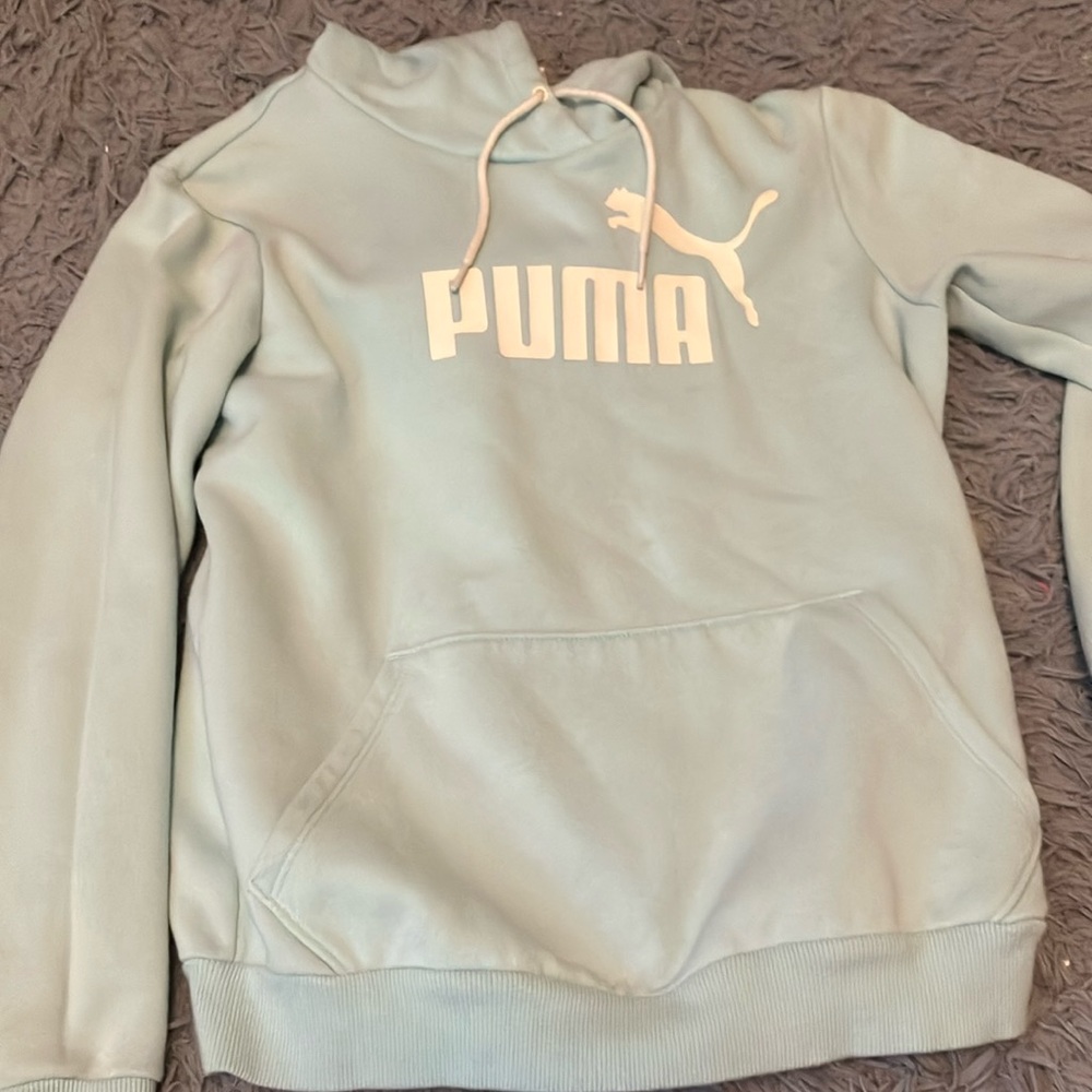 Light blue puma sweatshirt